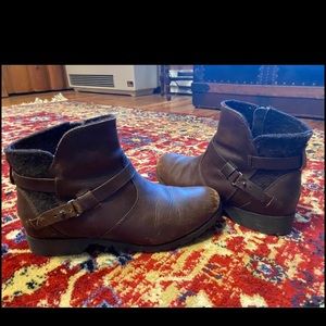 Teva Leather Chelsea Boots